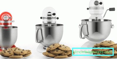 A KitchenAid kézműves keverője A KitchenAid kézműves keverője