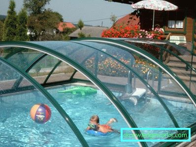 Hogyan szervezzünk egy medencét az üvegházban? Hogyan szervezzünk egy medencét az üvegházban?