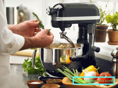 Mi különbözik a keverőtől a keverőtől? Mi különbözik a keverőtől a keverőtől?
