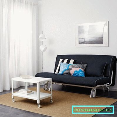 A konyha IKEA kanapé alszik A konyha IKEA kanapé alszik