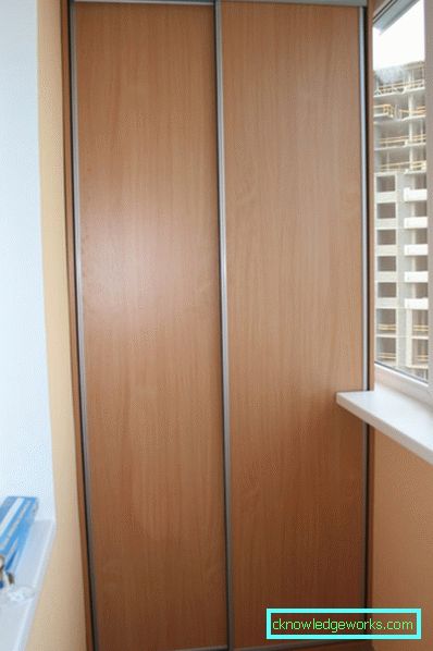 Szekrény az erkélyen - 70 fotó csodálatos design lehetőségekről.