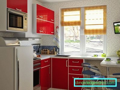 Tervezzen egy kis, 5 négyzetméteres konyhát hűtőszekrénnyel