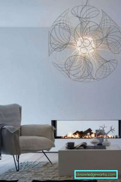 Nappali kandallóval és TV-vel - 50 design belső fotó