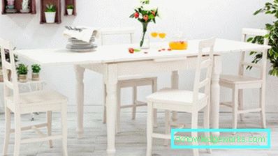Konyhai asztal egy kis konyha számára Konyhai asztal egy kis konyha számára