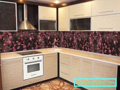 381-Mdf kötény a konyhában - segítség